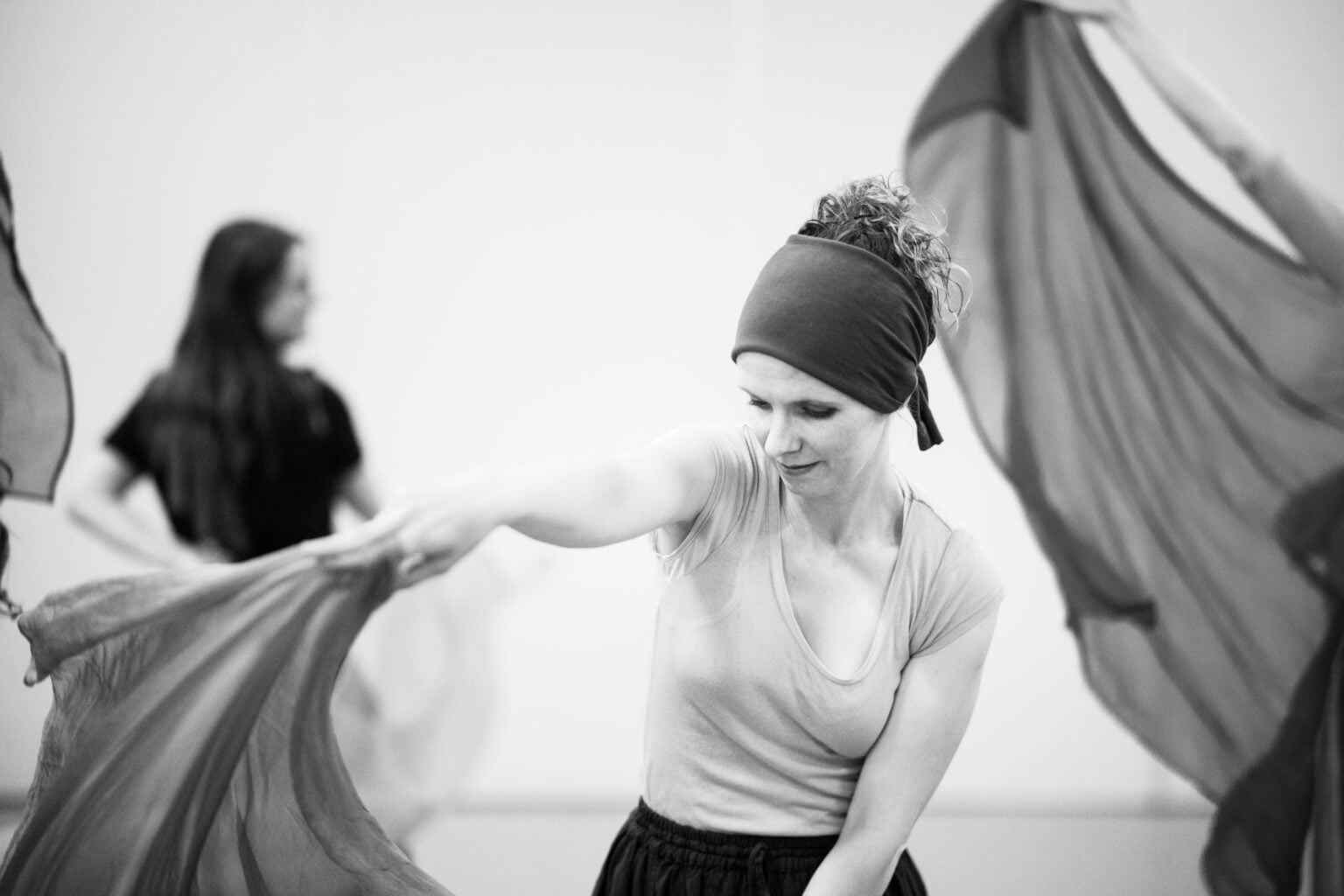 un cours de danse orientale égyptienne adultes à annecy